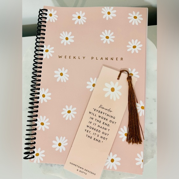 Daisy Weekly Planner - Picture 3 of 7